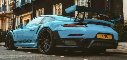 Porsche bleu